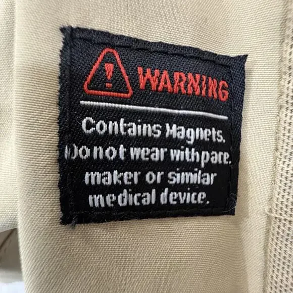 Scottevest Vest Mens XL The 101 Tec Pockets Beige Lightweight Hiking Travel - Picture 12 of 16